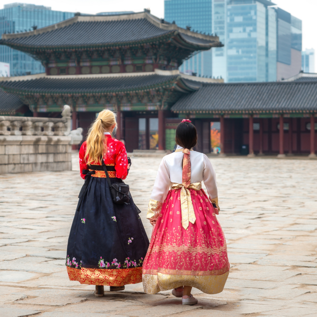 The Head to Toe Fit of the Hanbok Aesthetic