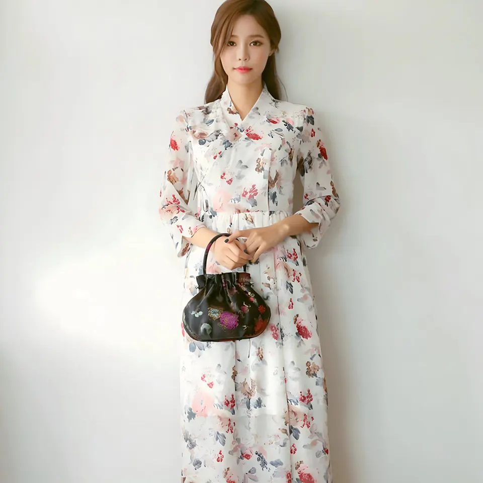 The Geurinarae Cheollik (Long or Mini), dress from the collection, product photograph