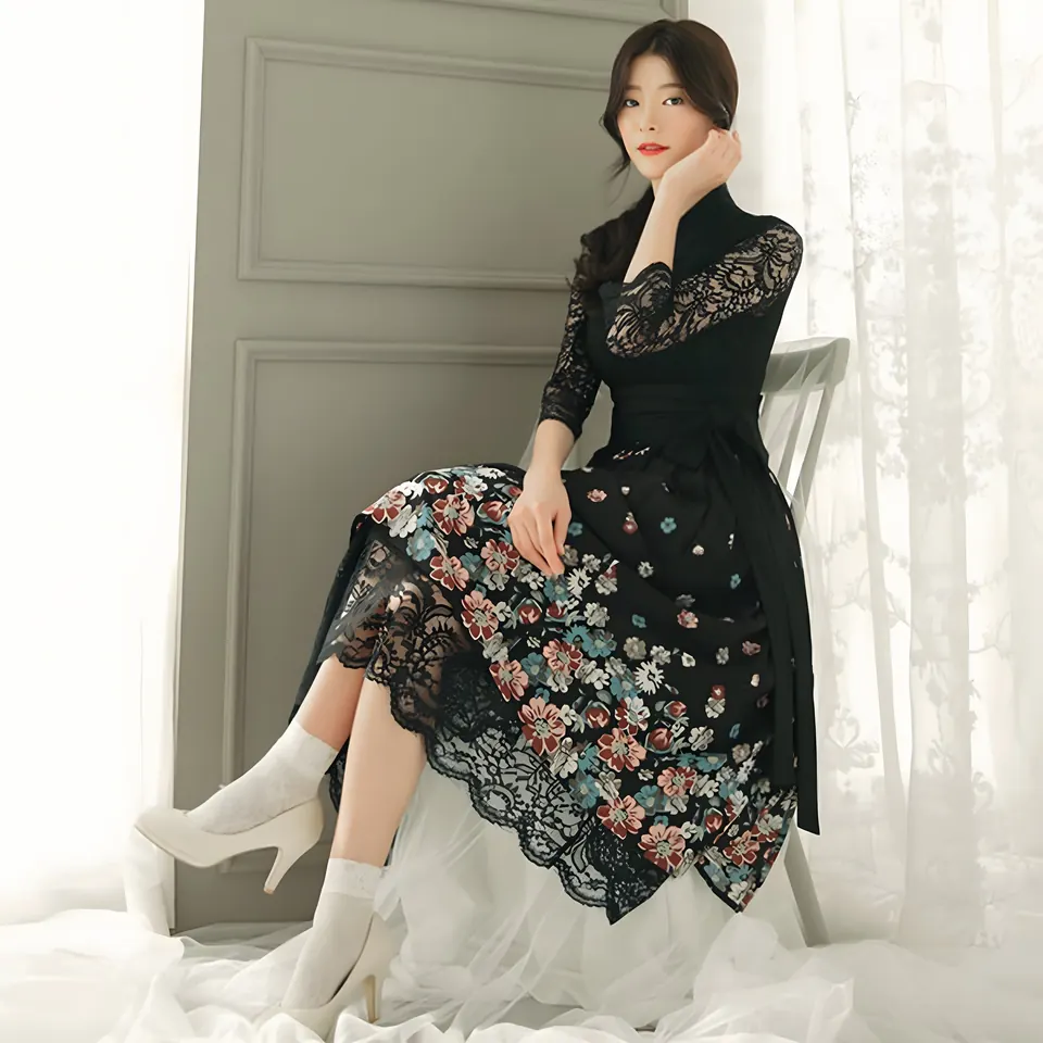The Saebyeoldal Floral Skirt, skirt from the collection, product photograph