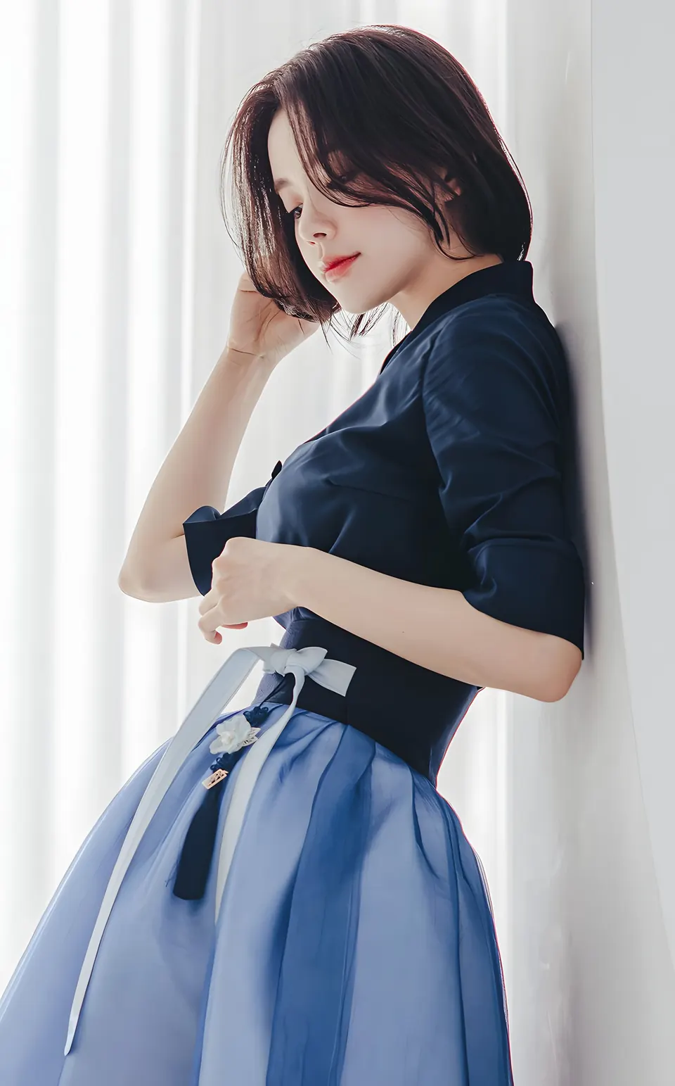 The Dohwaji Long Jeogori (Navy), jeogori from the collection, product photograph