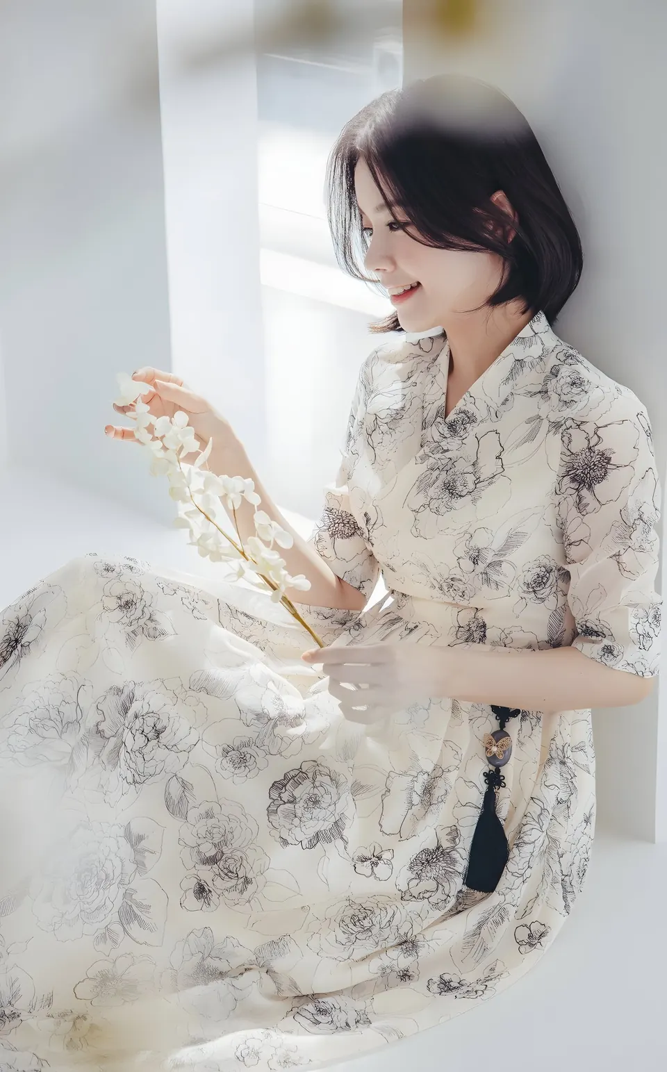 The Sumukhwa Cheollik, dress from the collection, product photograph